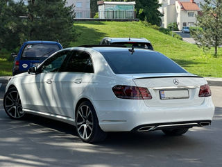 Mercedes E-Class foto 3