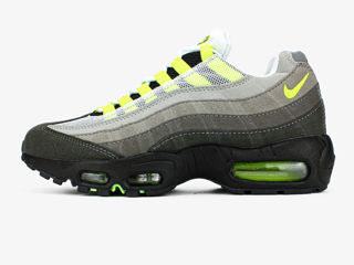 Nike Air Max 95 OG Neon