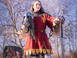 Средневековый бой для девушек - занятия 150 лей в месяц. Рыцари и лучники в Кишинёве.