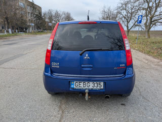 Mitsubishi Colt foto 3