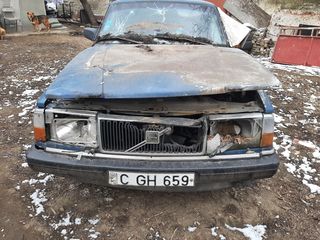 Продам  по запчастям volvo 245