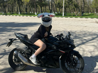 Suzuki GSX250R foto 2