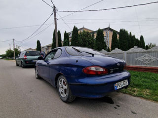 Hyundai Coupe foto 2