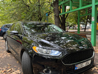 Ford Fusion foto 1