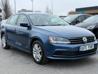 Volkswagen Jetta foto 2