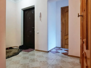 Apartament cu 2 camere, 60 m², Centru, Chișinău foto 2