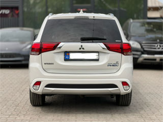 Mitsubishi Outlander foto 5