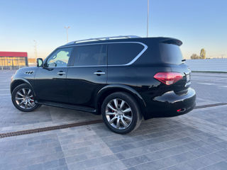 Infiniti QX56 foto 3