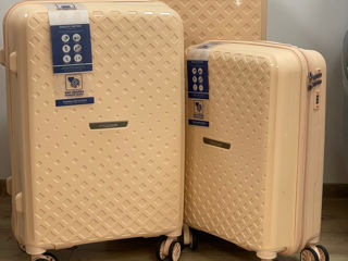 Комплекты чемоданов из полипропилена  3 штуки . foto 4