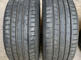 Продам 2 б.у шины 215/45 R17 Dunlop SpSport MaxxRT