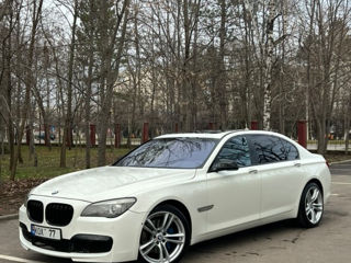 BMW 7 Series foto 2