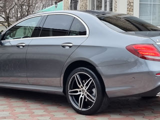 Mercedes E-Class foto 9