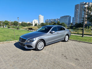 Mercedes C-Class foto 1