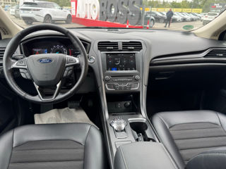 Ford Fusion foto 9