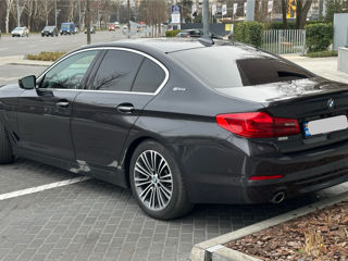 BMW 5 Series foto 4