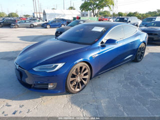 Tesla Model S foto 3