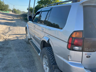 Mitsubishi Pajero Sport foto 4