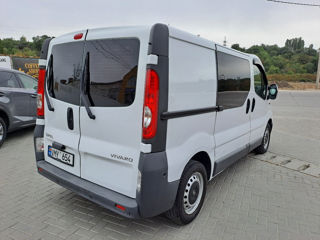 Opel Vivaro foto 5