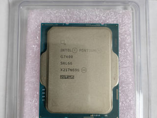 Intel Pentium Gold G7400 / i3-12100
