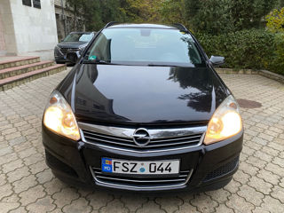 Opel Astra foto 2