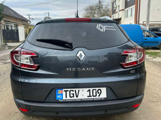 Renault Megane foto 2