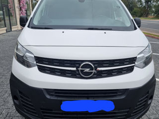 Opel Vivaro foto 2