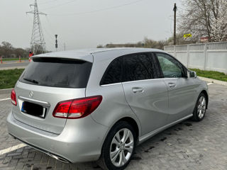 Mercedes B-Class foto 4