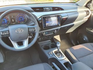 Toyota Hilux foto 5