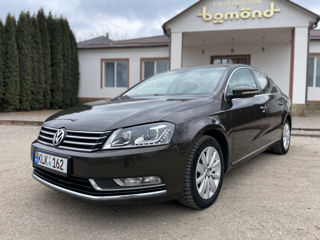 Volkswagen Passat foto 2