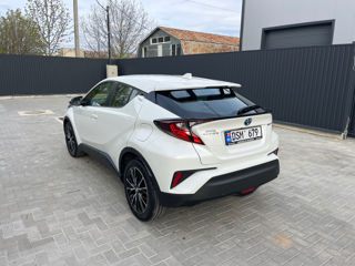 Toyota C-HR foto 5