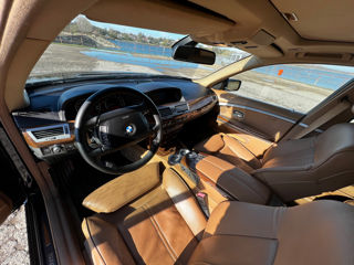 BMW 7 Series foto 7