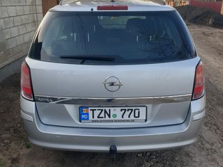 Opel Astra foto 4