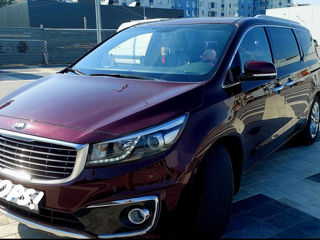 KIA Carnival foto 3