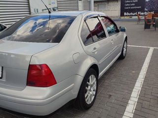 Volkswagen Jetta foto 3