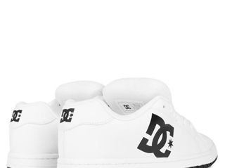 dc graffik trainers