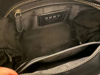 DKNY foto 4