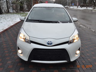 Toyota Yaris foto 1