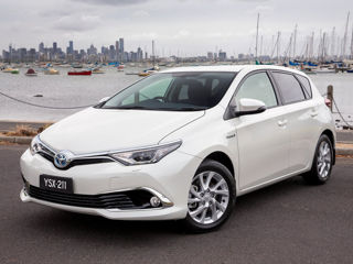 Piese Toyota Auris 2013-2019 dezmembrare foto 1