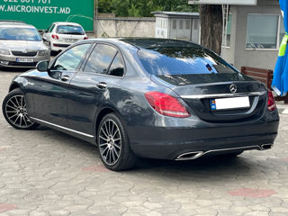 Mercedes C-Class foto 5