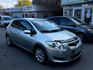 Toyota Auris foto 2