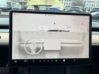 Tesla Model 3 foto 11