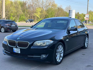 BMW 5 Series foto 6