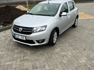 Dacia Sandero foto 2