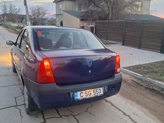 Dacia Logan foto 2