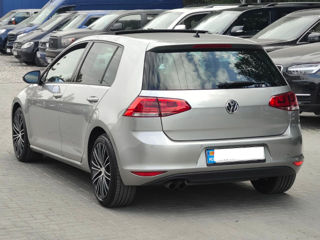 Volkswagen Golf foto 5