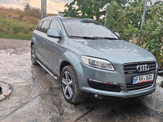 Audi Q7 foto 2