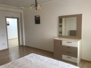 Apartament cu 2 camere, 76 m², Centru, Chișinău foto 8