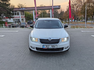 Skoda Superb foto 2