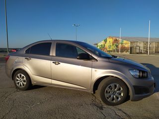 Chevrolet Aveo foto 9