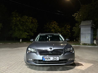 Skoda Superb foto 9